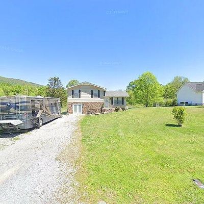 260 W Georgia Ave, Whitwell, TN 37397