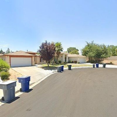 2602 Santa Ana Ave, Clovis, CA 93611