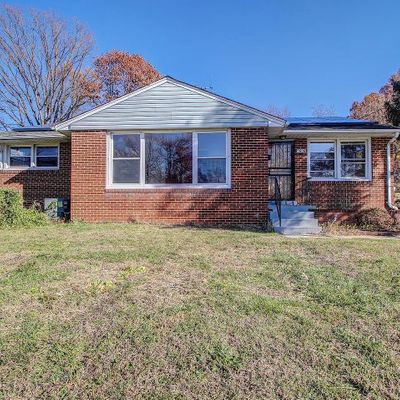 2606 Fort Dr, Suitland, MD 20746