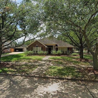 2617 Cypress Ct, Seabrook, TX 77586