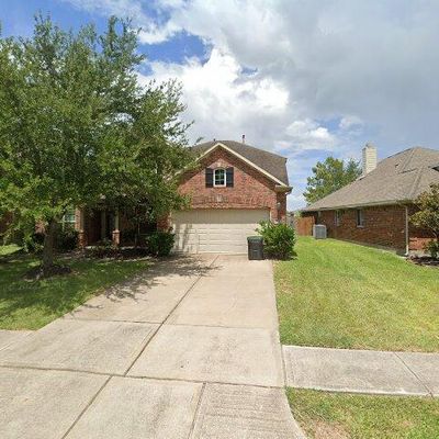 2620 White Falls Dr, Pearland, TX 77584