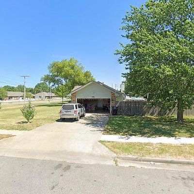 2642 S Fort Ave, Springfield, MO 65807