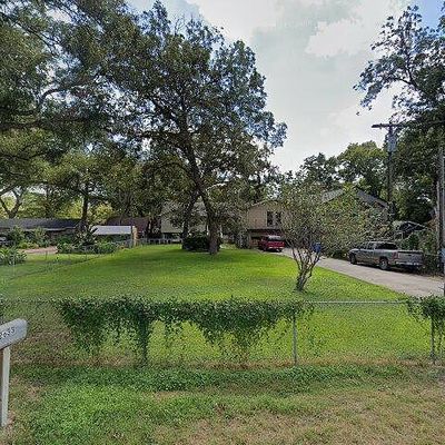 2667 Blumberg Park, Seguin, TX 78155