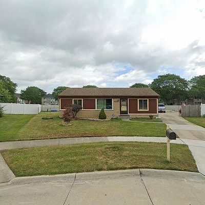 26717 Sandra Ct, Woodhaven, MI 48183