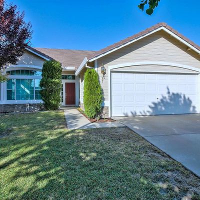 27 Crystal Hill Ct, Roseville, CA 95678