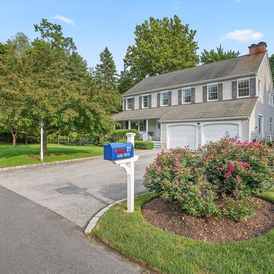 27 Lake Dr, Darien, CT 06820