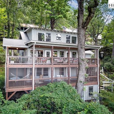 270 Buxton St, Blowing Rock, NC 28605