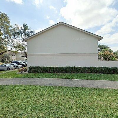 2700 S Oakland Forest Dr #210, Oakland Park, FL 33309