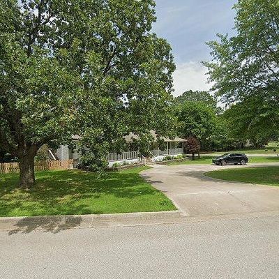 2702 S College Dr, Fayetteville, AR 72701