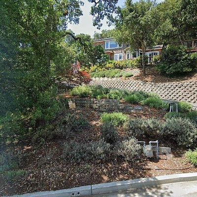 271 Gabarda Way, Portola Valley, CA 94028