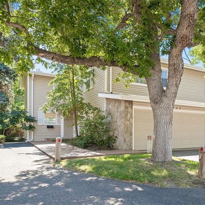 2720 S Heather Gardens Way, Aurora, CO 80014