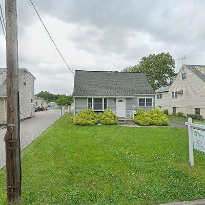 28 Jackson Pl, Moonachie, NJ 07074