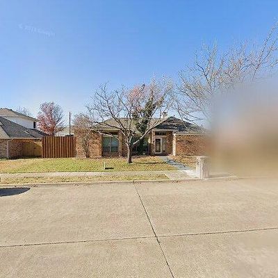 2807 Cambridgeshire Dr, Carrollton, TX 75007