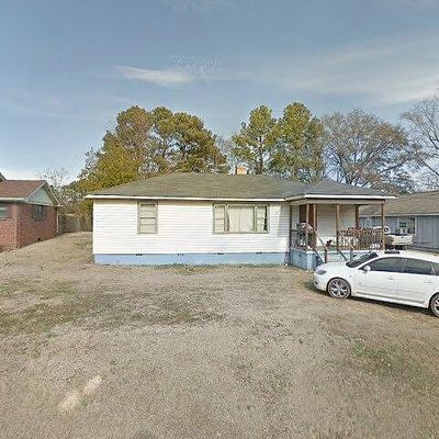 342 Center Ave Nw, Graysville, AL 35073