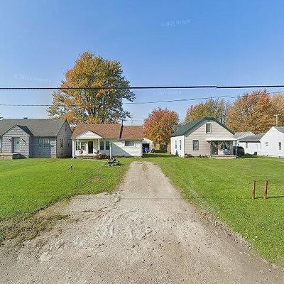 3425 Vivian Rd, Monroe, MI 48162