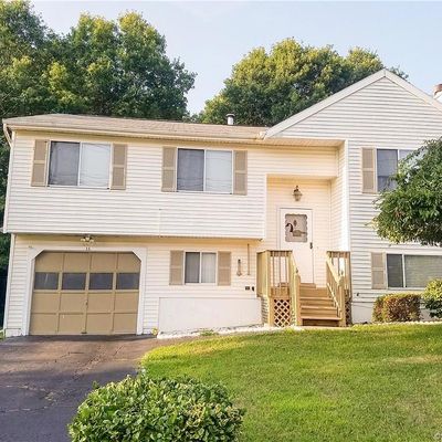 35 Mallard Ln, East Haven, CT 06512