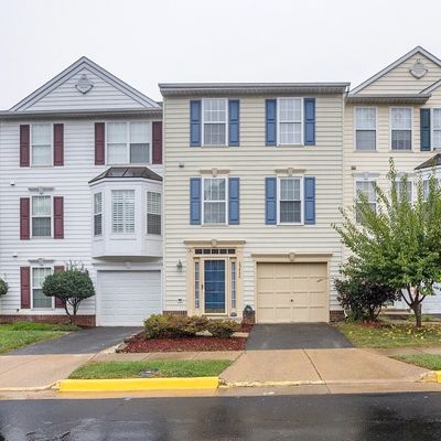 35866 Devon Park Sq, Round Hill, VA 20141