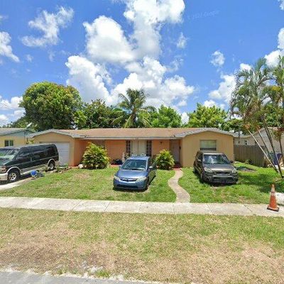 3661 Nw 28 Th Ct, Lauderdale Lakes, FL 33311