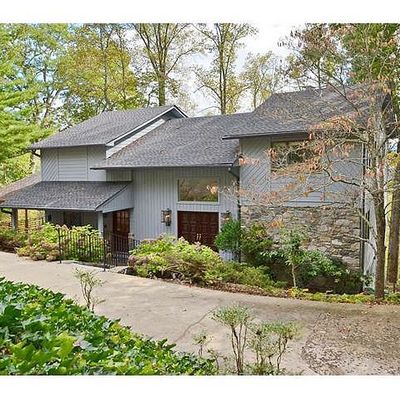 370 E Sondley Dr, Asheville, NC 28805