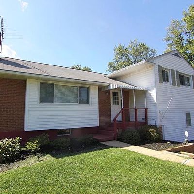 3703 Lakota Rd, Alexandria, VA 22303