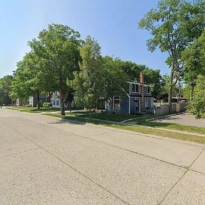 375 Charles St, Belleville, MI 48111