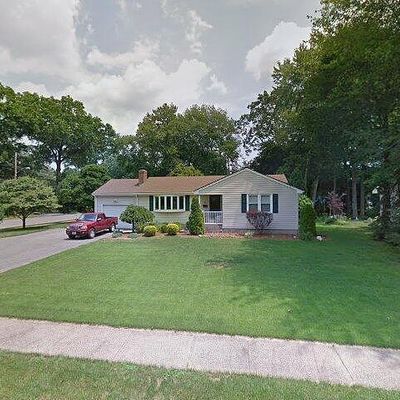 38 Temple Dr, East Hartford, CT 06108