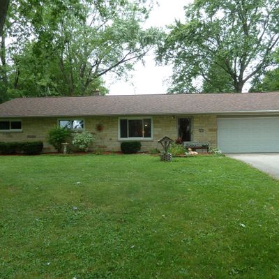 3885 Glen Echo Dr, Brookfield, WI 53005