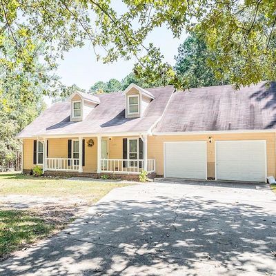 3893 Overhills Rd, Spring Lake, NC 28390