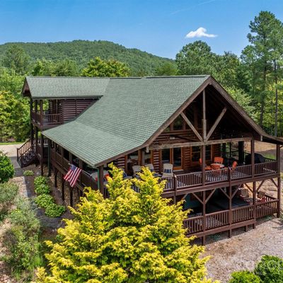 3918 Skyline Dr, Morganton, NC 28655