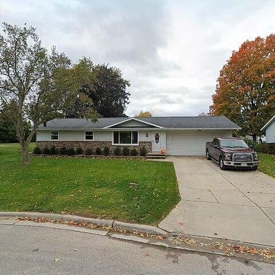 317 Manchester Dr, Green Bay, WI 54303