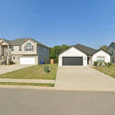 317 Wingfield Dr, Clarksville, TN 37043