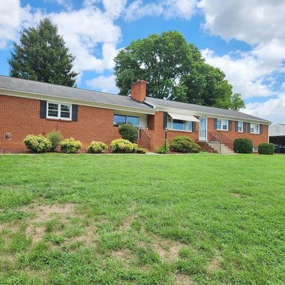 318 Parkwood Ave, Salem, VA 24153