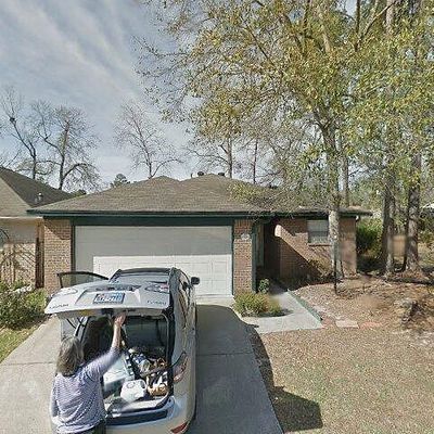 32 Silver Creek Dr, Conroe, TX 77301