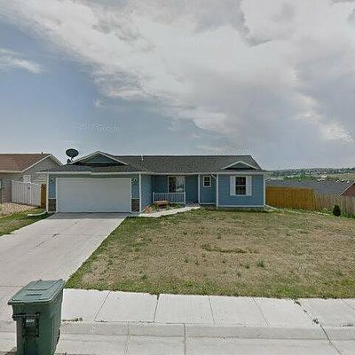 3201 Goldenrod Ave, Gillette, WY 82716