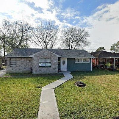 3206 Earl St, Pasadena, TX 77503