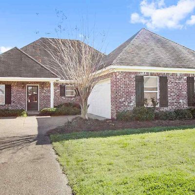 328 Red Cedar Dr, Brandon, MS 39047