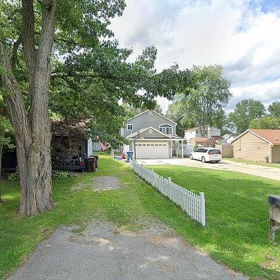 3280 Chambourne St, Commerce Township, MI 48382