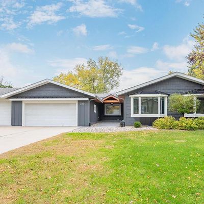 329 Lakeview Terrace Blvd, Waconia, MN 55387