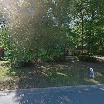 33 Laurenburg Dr, Richmond Hill, GA 31324