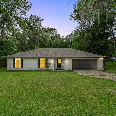 330 Evangeline Dr, Elm Grove, LA 71051