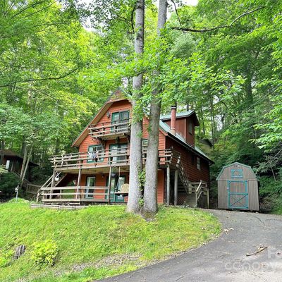 330 Riddle Cove Rd, Maggie Valley, NC 28751