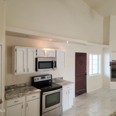 330 S Mountain Vista St, Anthony, NM 88021