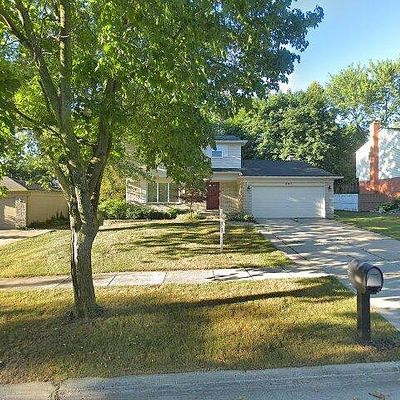 331 Sherrie Ln, Northville, MI 48167