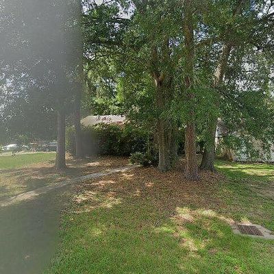 332 Maple Ln, Conroe, TX 77304