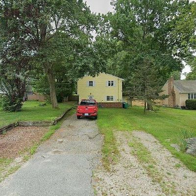 332 Tiffany Ave, Warwick, RI 02889