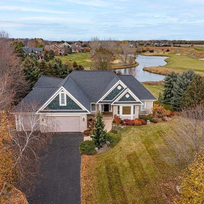 334 Saint Annes Pkwy, Hudson, WI 54016