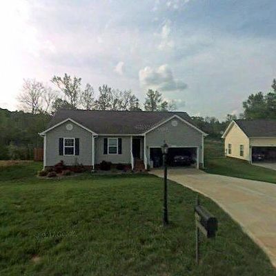 336 Lone Tree Ln, Clover, SC 29710