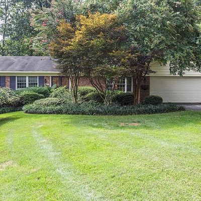 3388 Hickory Hills Dr, Oakton, VA 22124