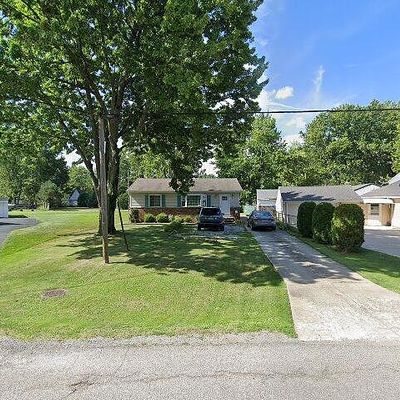 33886 Beach Park Ave, Eastlake, OH 44095