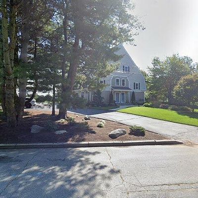 34 Lighthouse Ln, Warwick, RI 02889